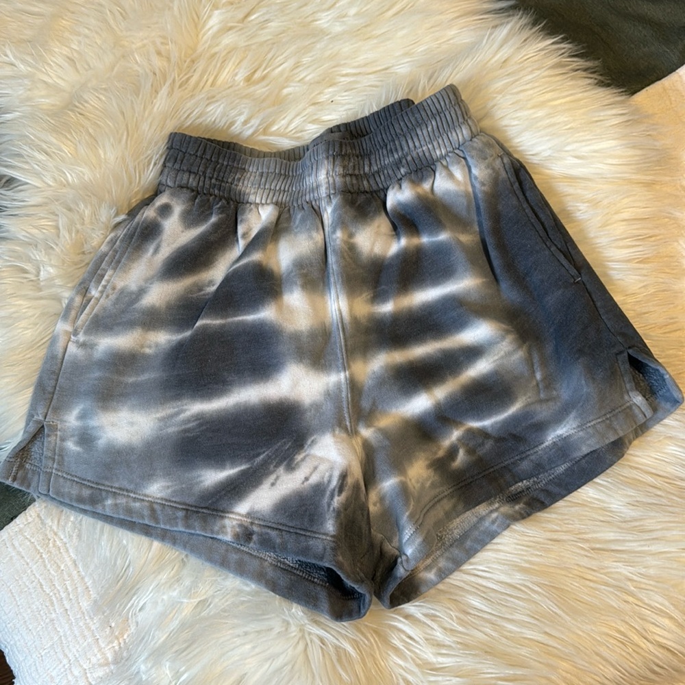 A b e r c r o m b i e  &  F i t c h • Tie dye fleece short